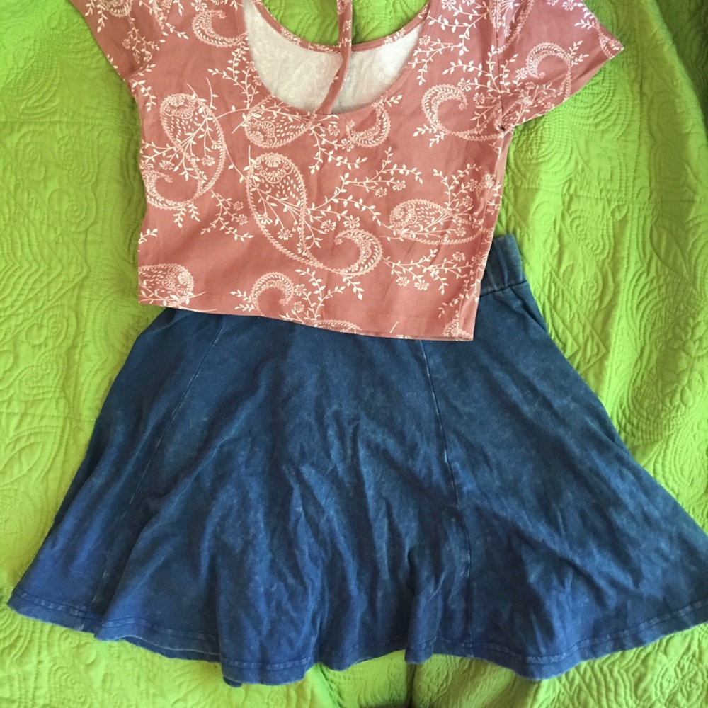 Acid wash circle skirt